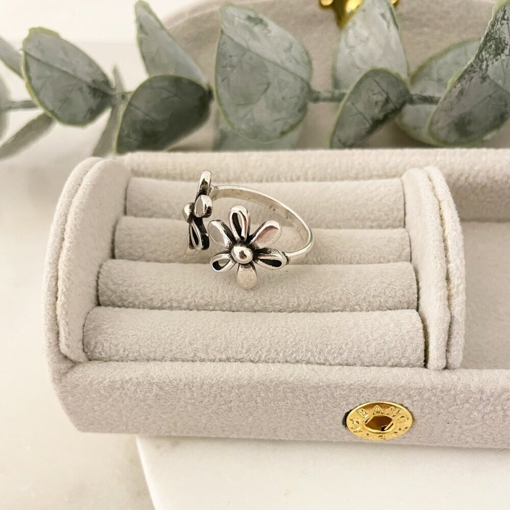 925 Sterling Silver Flower Ring Geometric Floral Ring Dainty Minimalist Ring - Picture 8 of 9